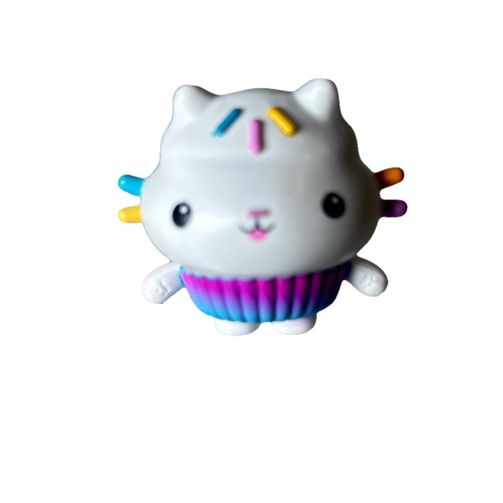 DreamWorks Gabby's Dollhouse Cakey's Cupcake Cat Mini Toy 1.5" Figure Topper